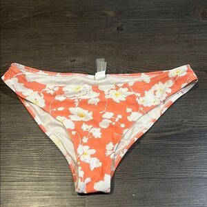 Cupshe Floral Bikini Bottoms in Orange and White